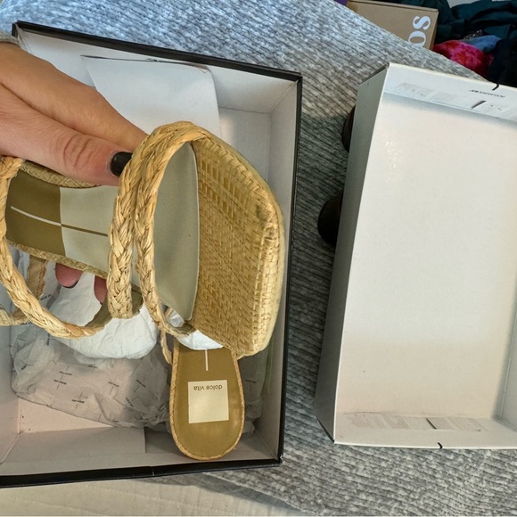 Dolce Vita Nova Heel - Picture 4 of 5